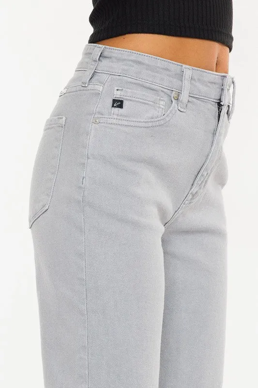 Danni Ultra High Rise 90's Straight Jean (Kan Can)