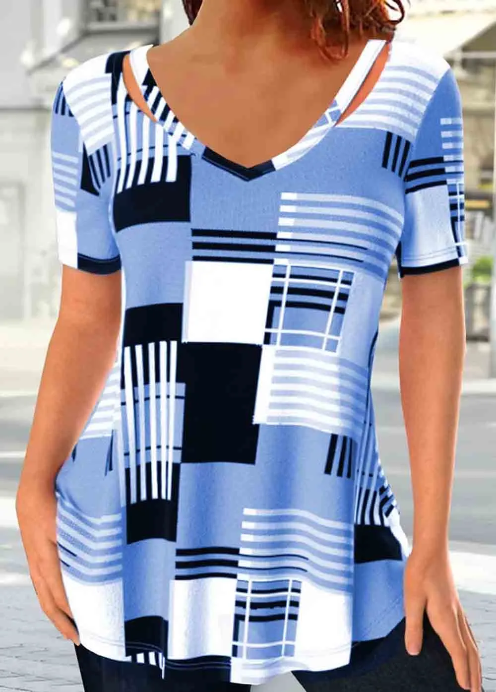 Geometric Printed Loose V Neck T-Shirt