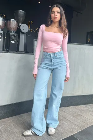 Ultra Comfort Wide Leg - Light Acid Blue Washed Jeans.